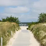 A10 Pine Hill - Komfortables Mit Zwei Bädern, Balkon&leichtem Haffblick, Zugang Zu Den Vielfältigen Gemeinschaftsräumen Zirchow