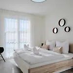 Apartment A10 Pine Hill - Komfortables Mit Zwei Bädern, Balkon&leichtem Haffblick, Zugang Zu Den Vielfältigen Gemeinschaftsräumen *