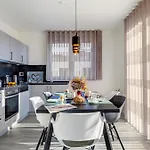 A10 Pine Hill - Komfortables Mit Zwei Bädern, Balkon&leichtem Haffblick, Zugang Zu Den Vielfältigen Gemeinschaftsräumen Apartment *