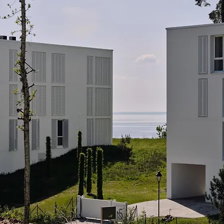 A10 - Komfortables Mit Zwei Baedern, Balkon & Zugang Zu Den Vielfaeltigen Gemeinschaftsraeumen Im 