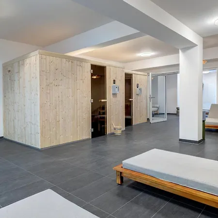A10 - Komfortables Mit Zwei Baedern, Balkon & Zugang Zu Den Vielfaeltigen Gemeinschaftsraeumen Im 