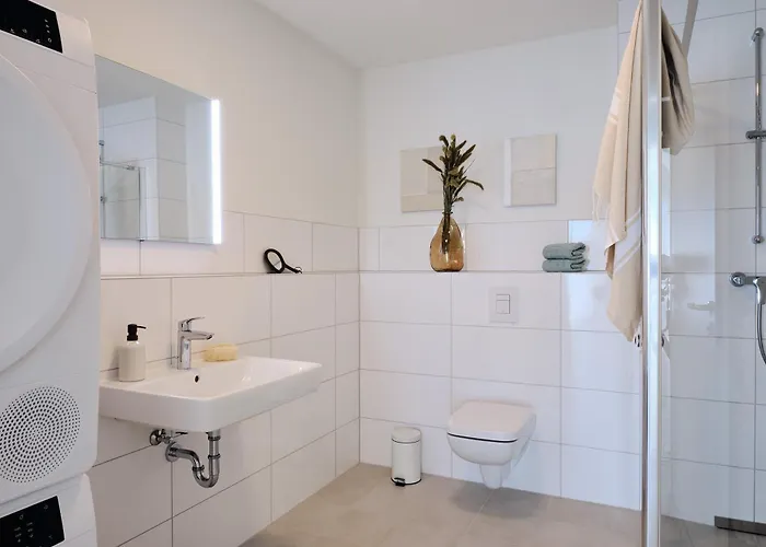 Apartment A10 Pine Hill - Komfortables Mit Zwei Bädern, Balkon&leichtem Haffblick, Zugang Zu Den Vielfältigen Gemeinschaftsräumen Zirchow