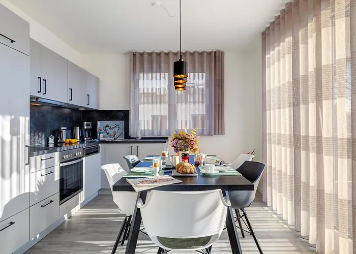 A10 Pine Hill - Komfortables Mit Zwei Bädern, Balkon&leichtem Haffblick, Zugang Zu Den Vielfältigen Gemeinschaftsräumen Apartment *